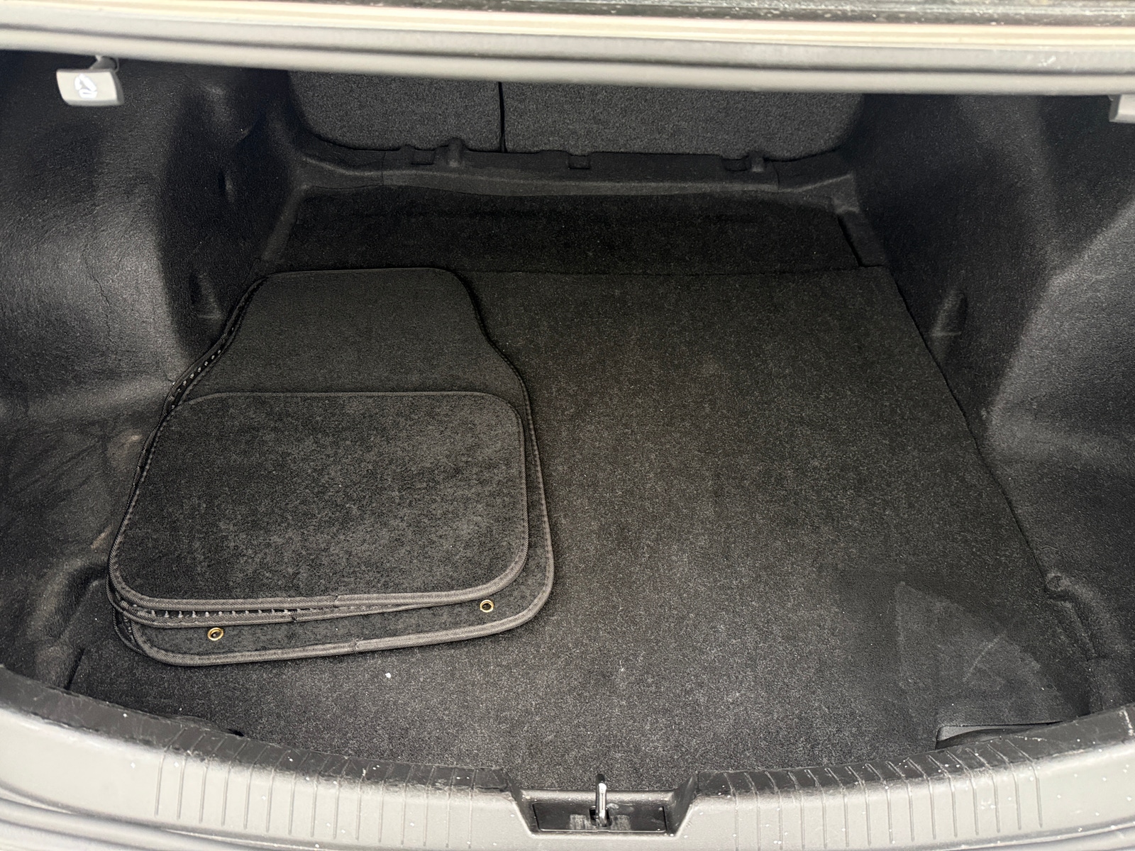 Thumbnail: 2024 Chevrolet Malibu - 6