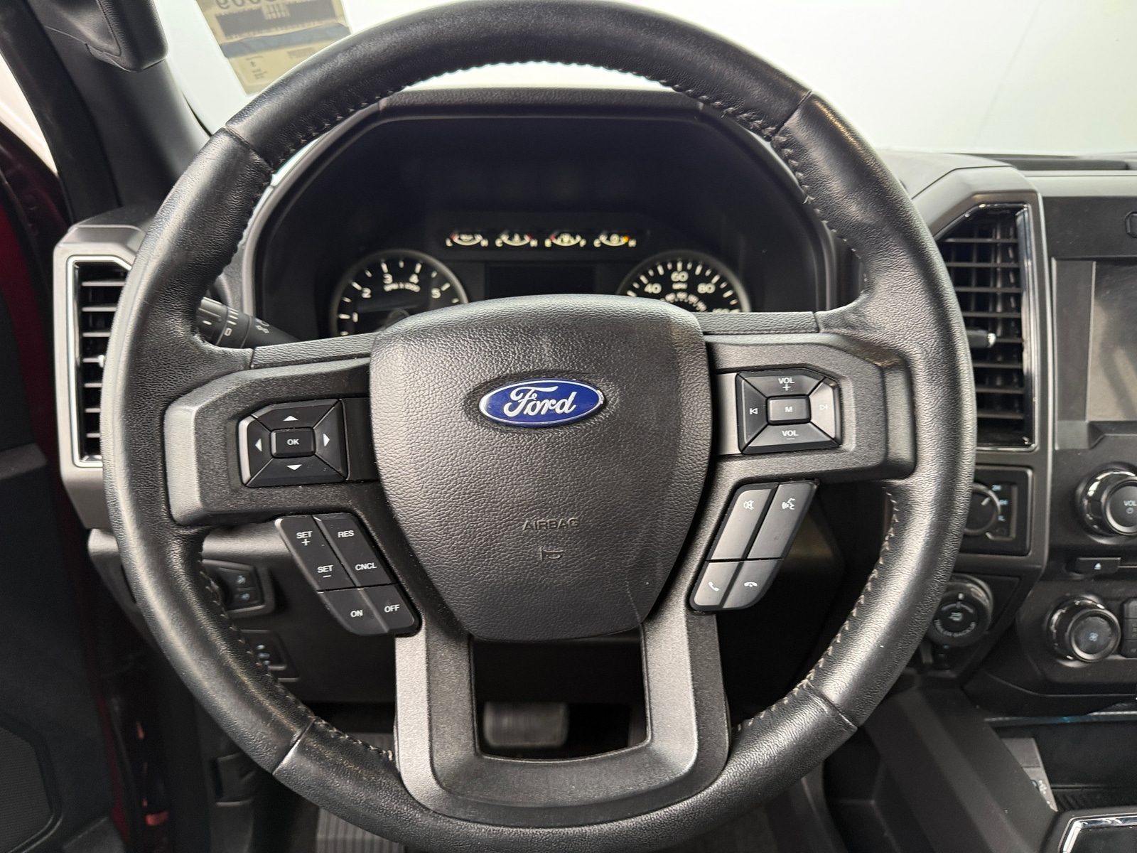 Thumbnail: 2018 Ford Econoline - 5