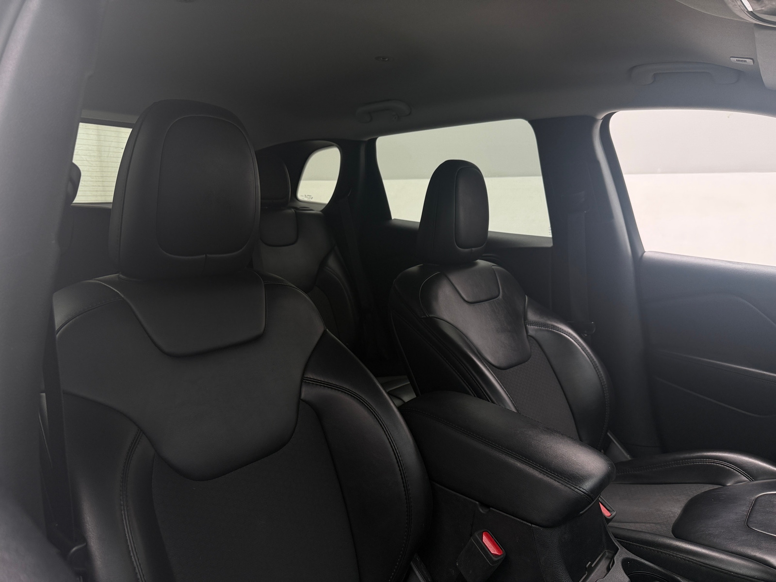 Thumbnail: 2019 Jeep Cherokee - 2