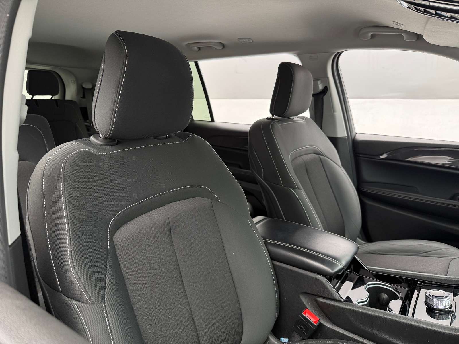 Thumbnail: 2023 Jeep Grand Cherokee L - 2