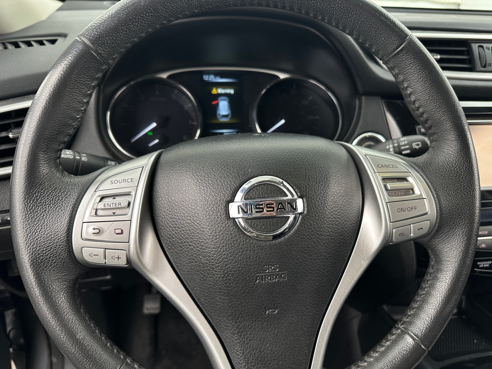 Thumbnail: 2015 Nissan Rogue - 4