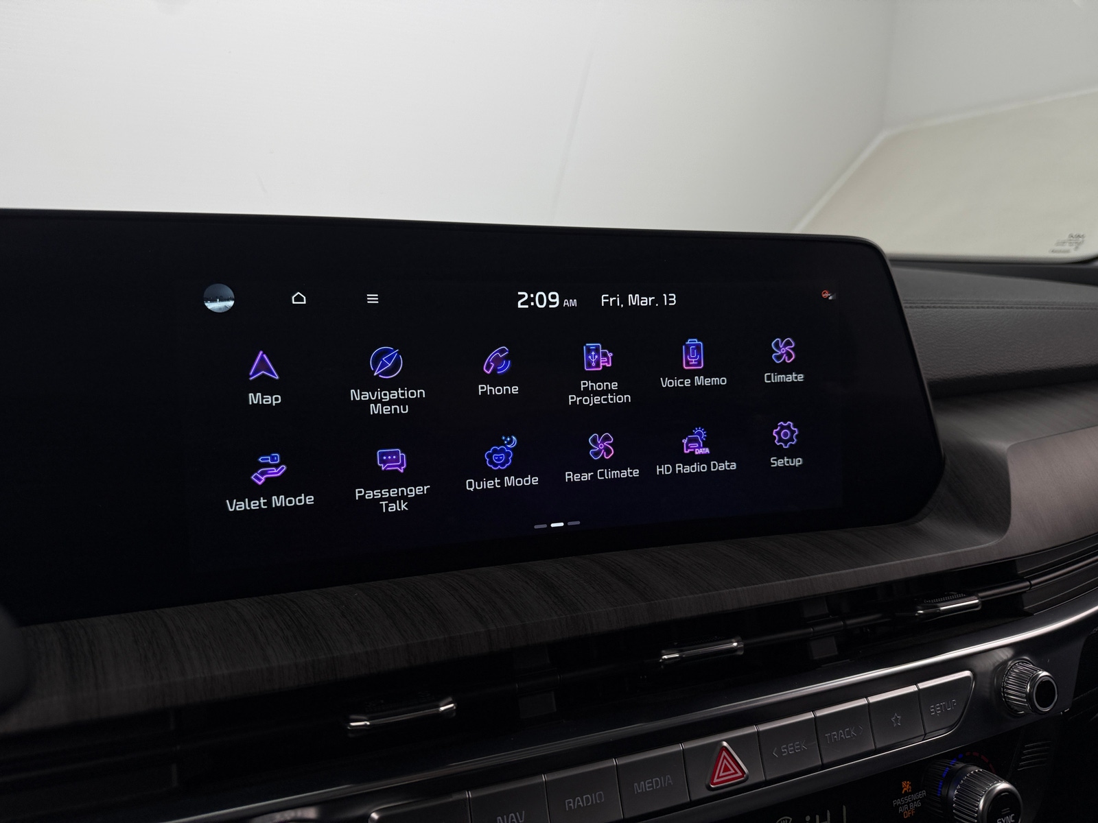 Thumbnail: 2023 Kia Telluride - 3