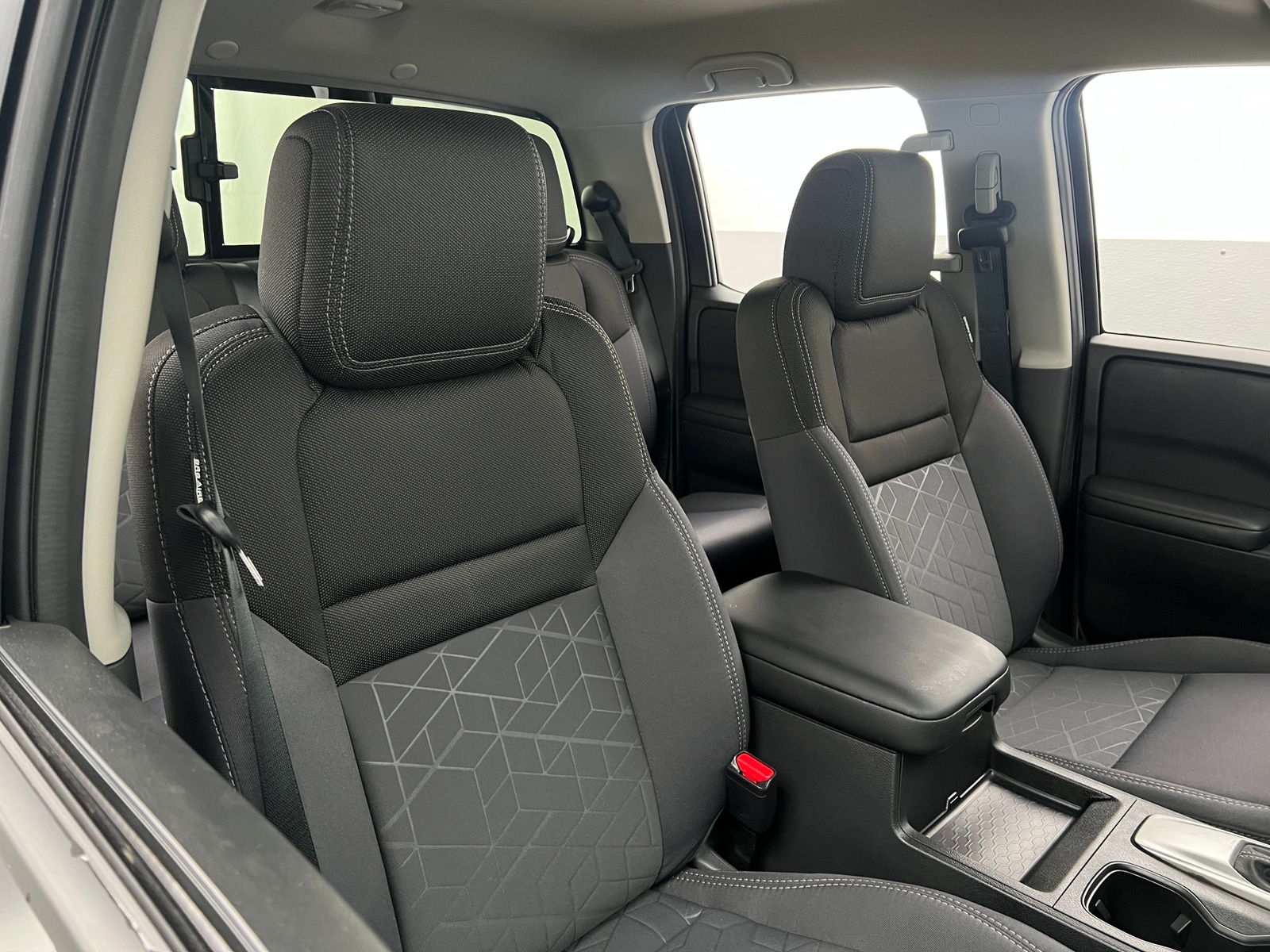 Thumbnail: 2025 Nissan Frontier - 2