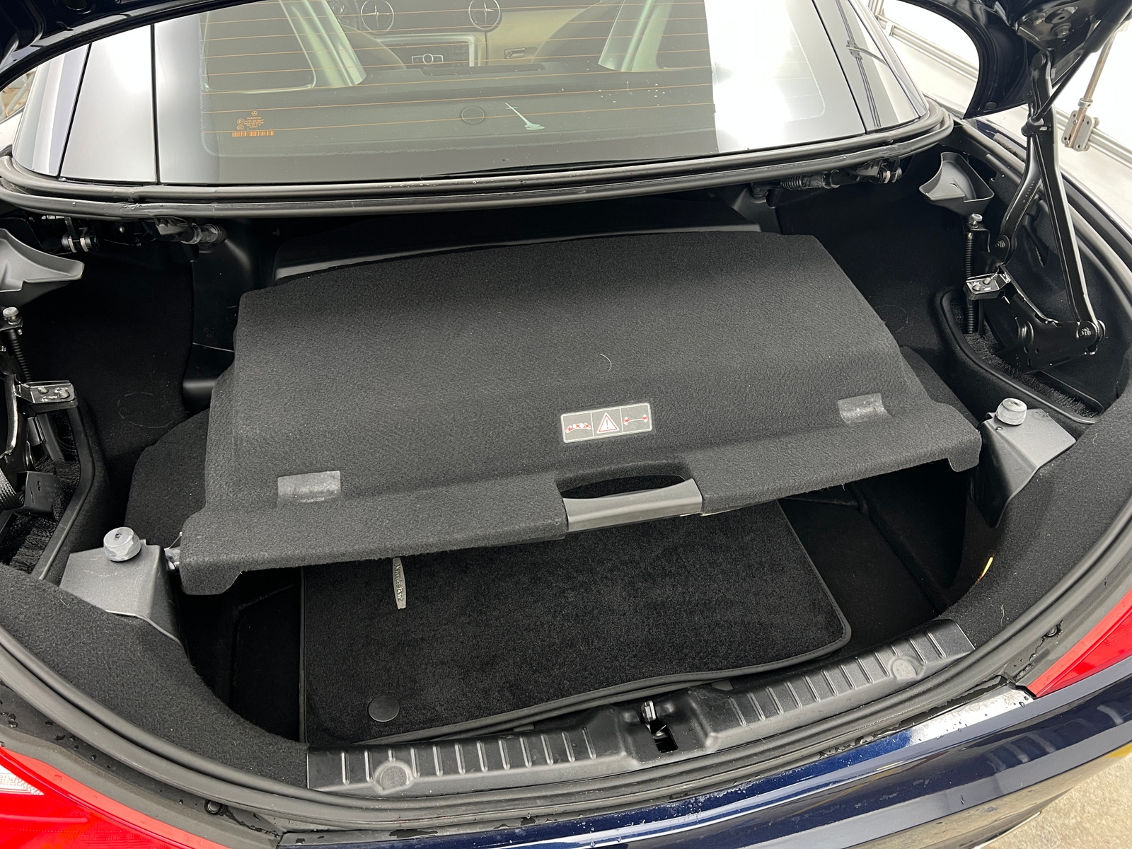 Thumbnail: 2013 Mercedes-Benz SLK - 4