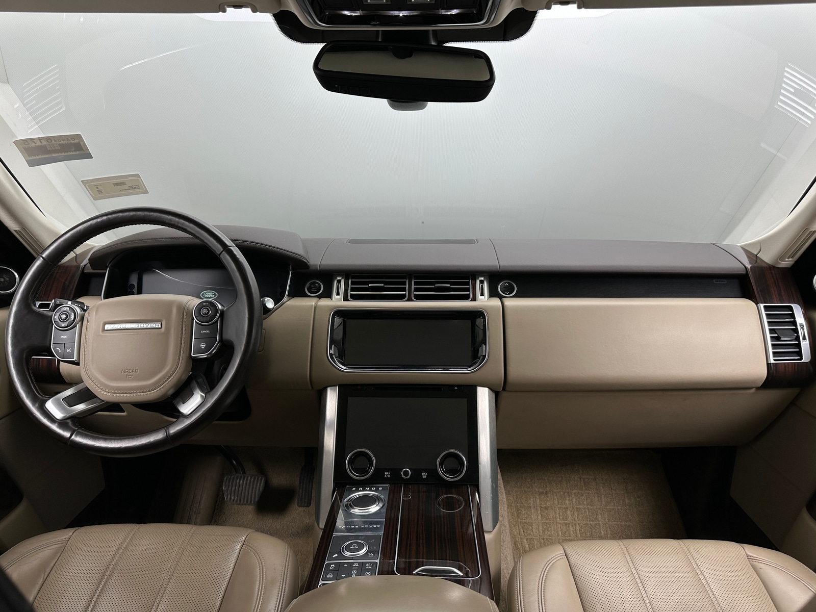 Thumbnail: 2016 Land Rover Range Rover - 2