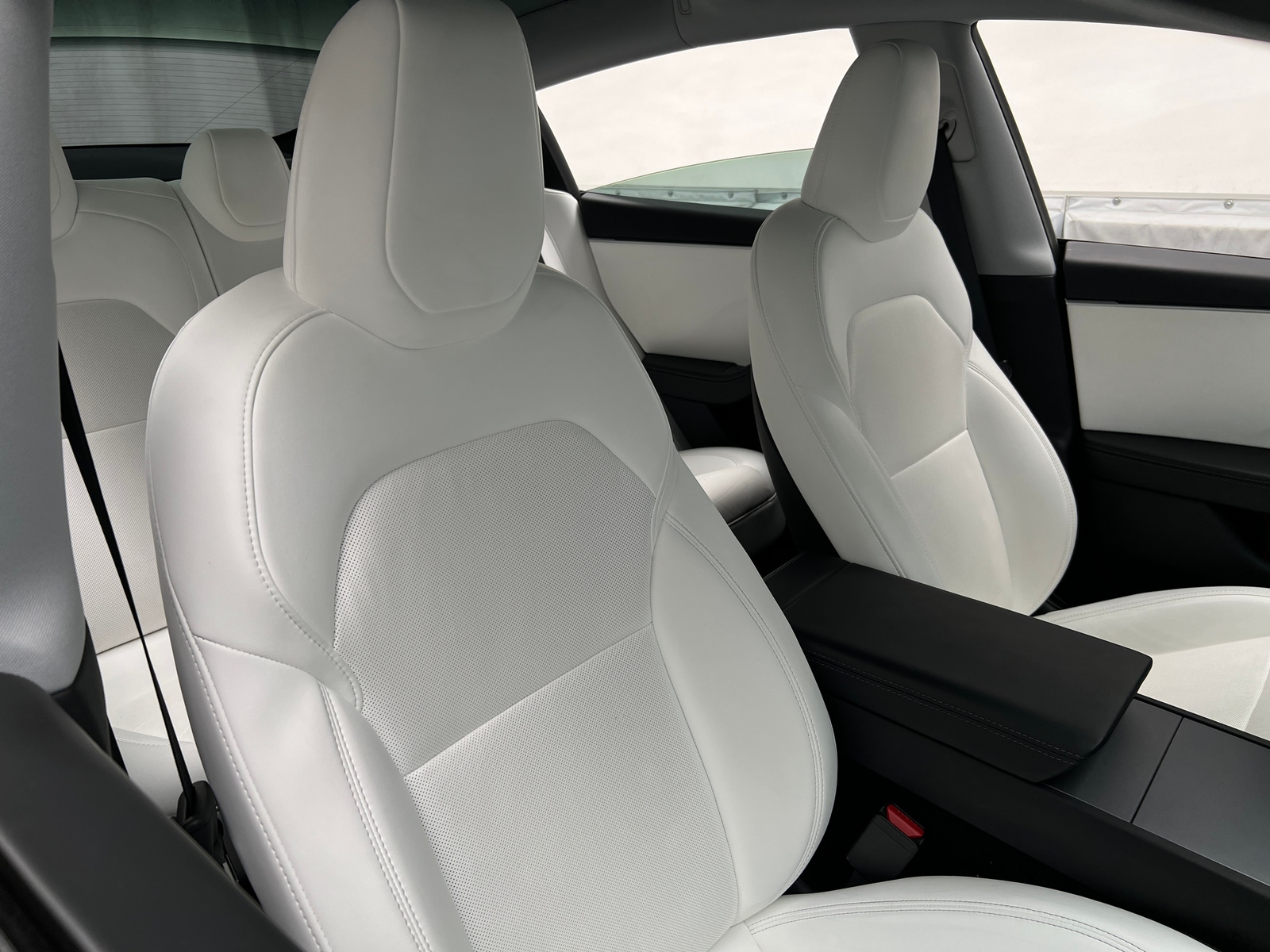 Thumbnail: 2025 Tesla Model 3 - 2