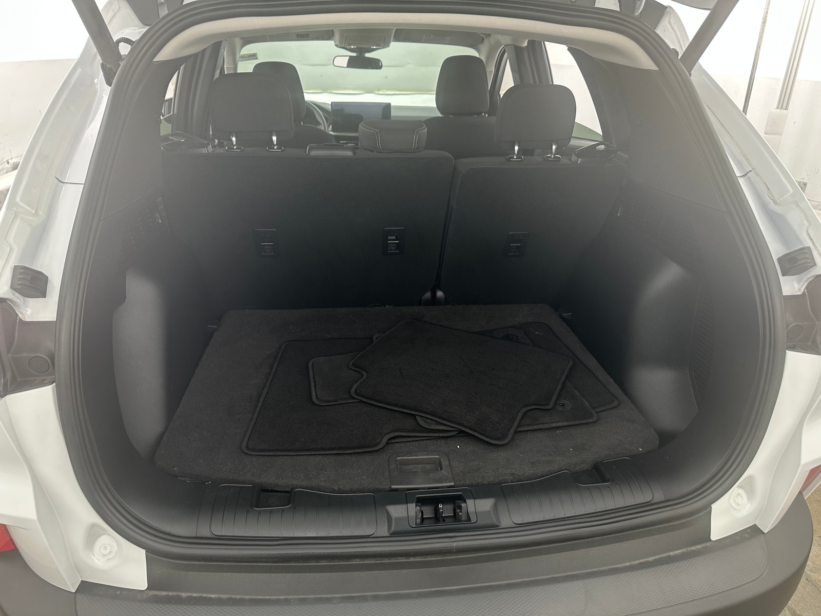 Thumbnail: 2025 Ford Escape - 7