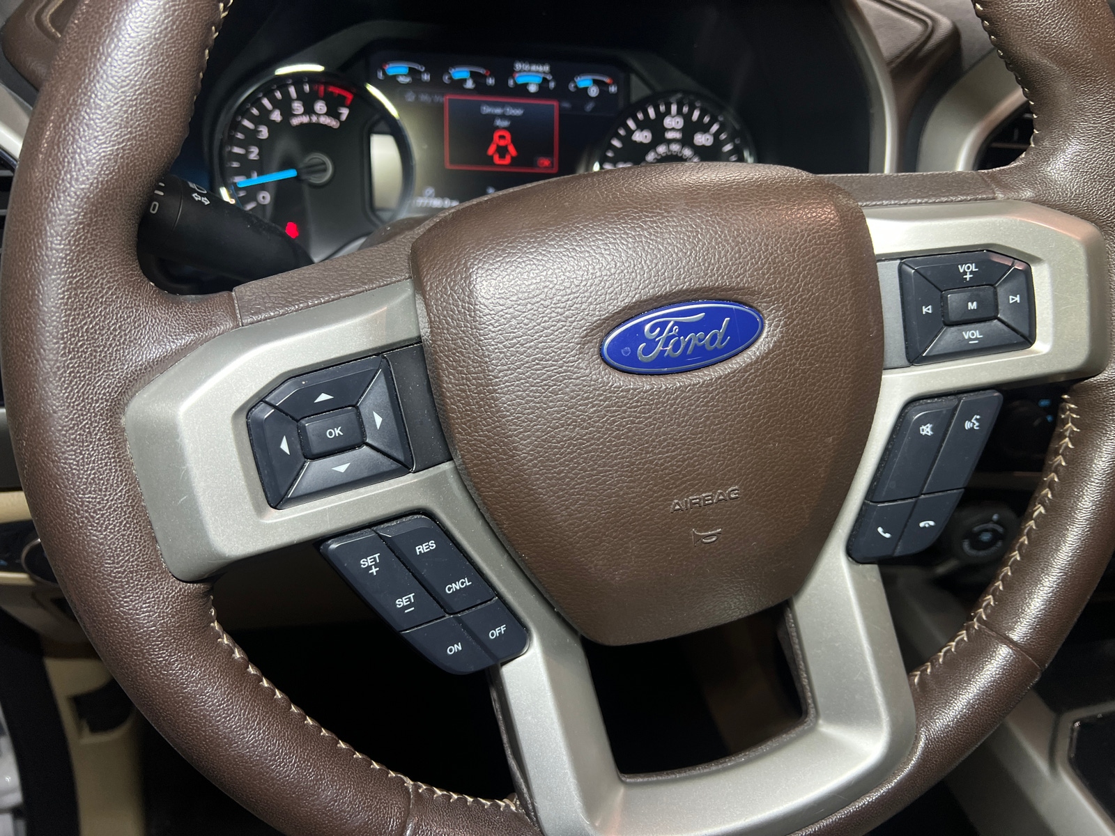 Thumbnail: 2020 Ford Econoline - 4