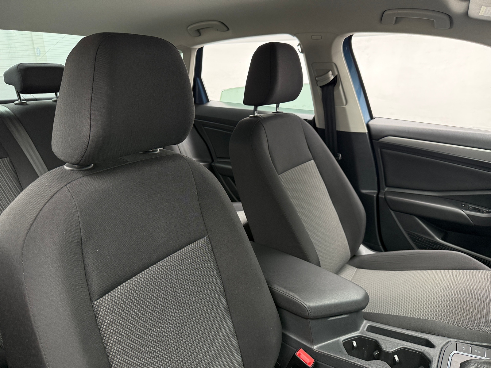 Thumbnail: 2020 Volkswagen Jetta - 2