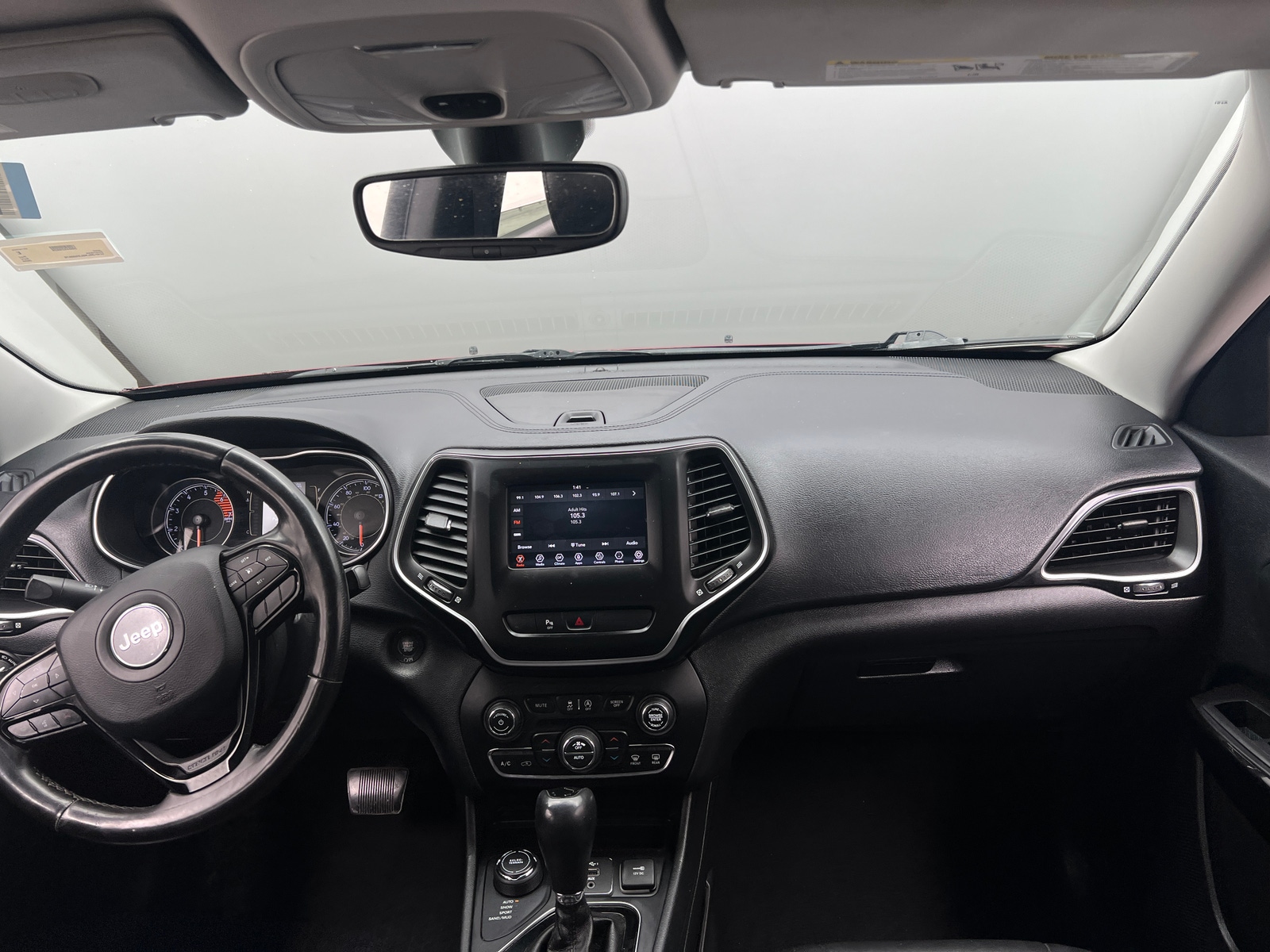 Thumbnail: 2020 Jeep Cherokee - 3