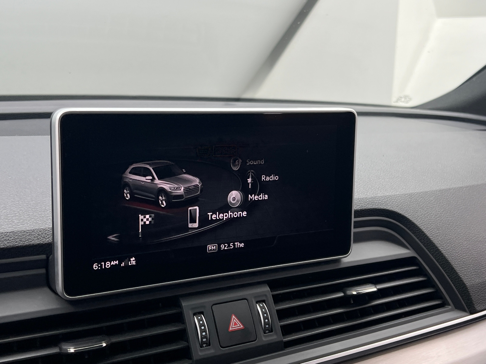 Thumbnail: 2020 Audi SQ5 - 3