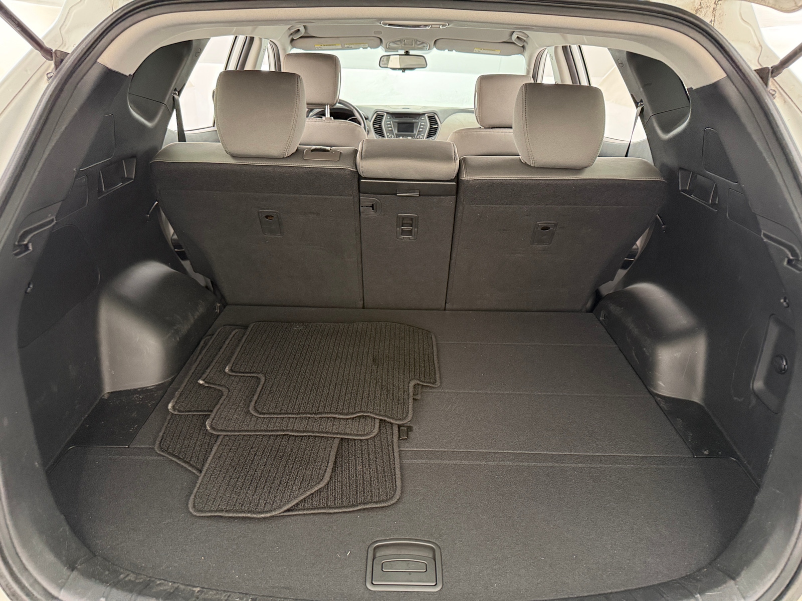 Thumbnail: 2014 Hyundai Santa Fe - 7