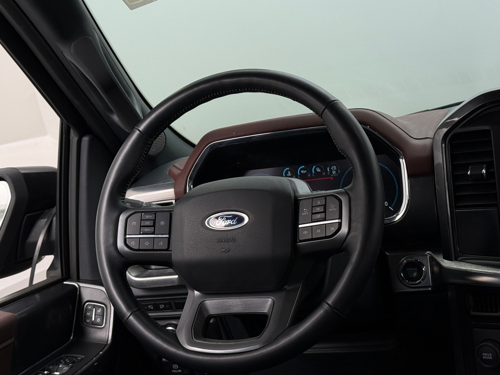 Thumbnail: 2022 Ford Econoline - 4