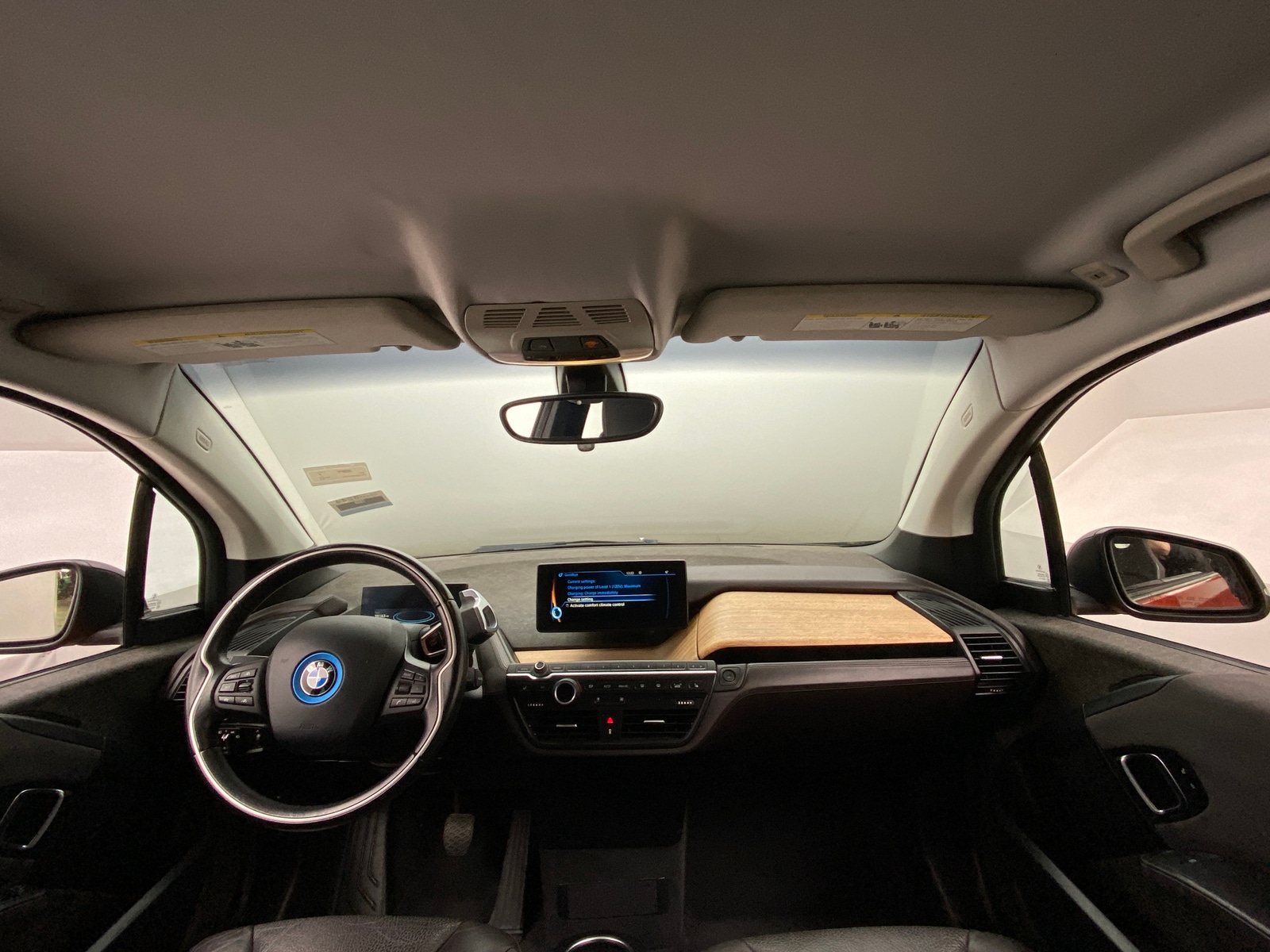 Thumbnail: 2015 BMW i3 - 2