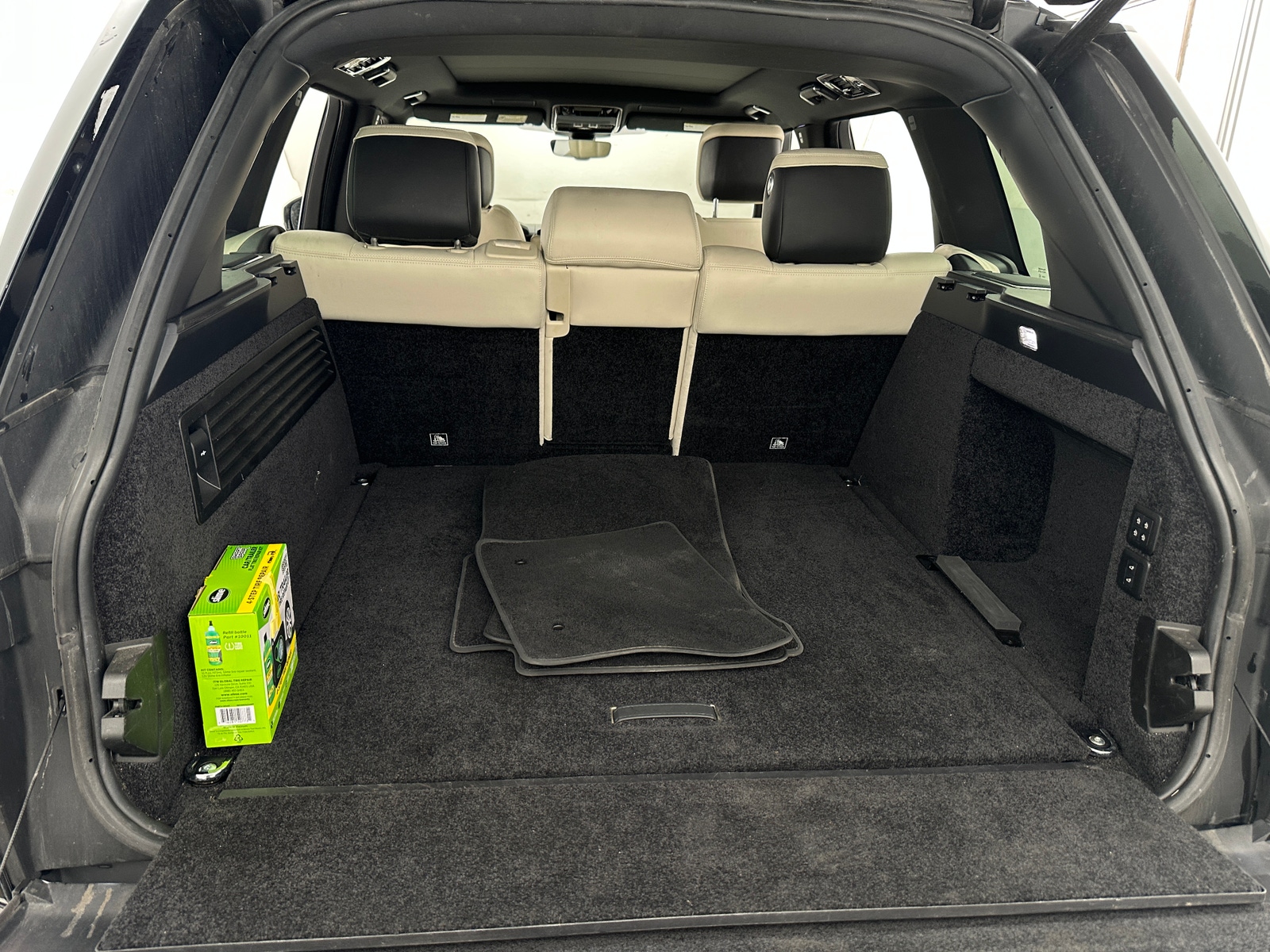 Thumbnail: 2021 Land Rover Range Rover - 6