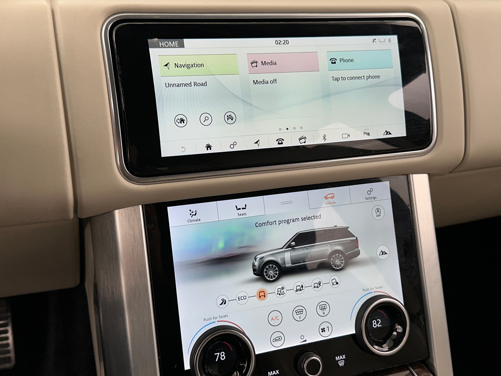 Thumbnail: 2021 Land Rover Range Rover - 3