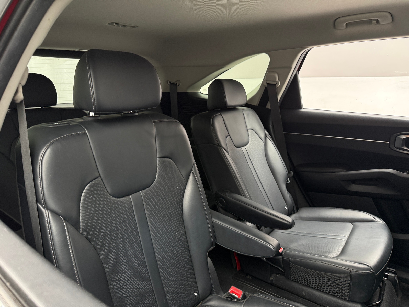 Thumbnail: 2022 Kia Sorento - 6