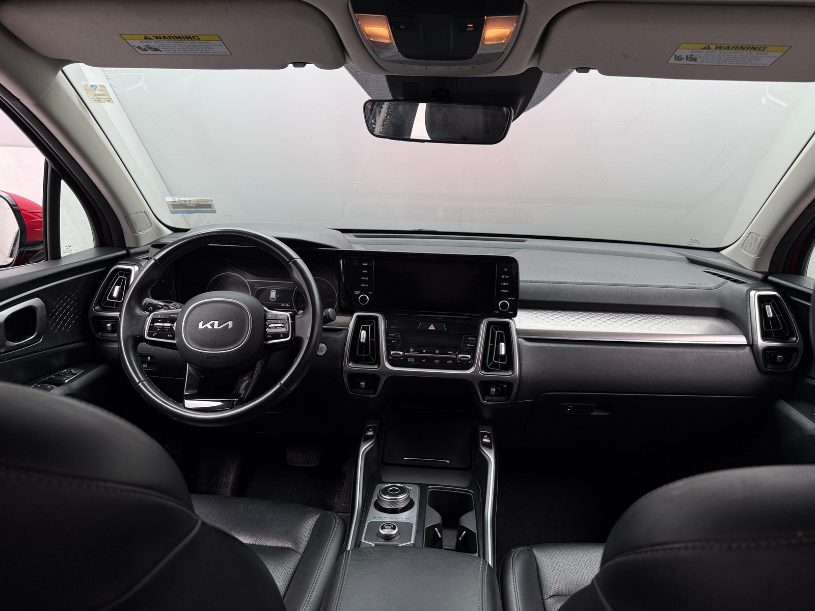 Thumbnail: 2022 Kia Sorento - 3