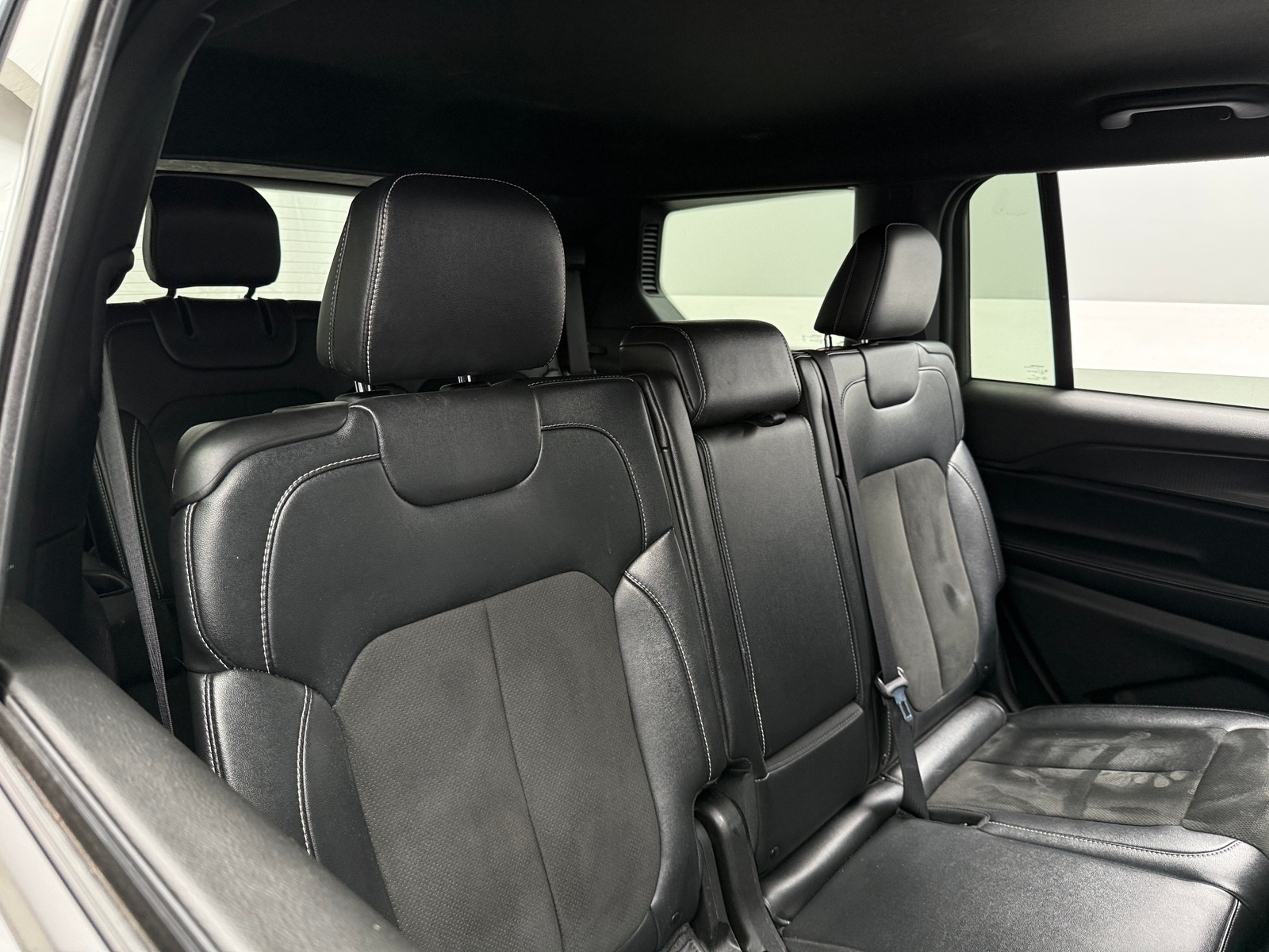 Thumbnail: 2024 Jeep Grand Cherokee L - 5