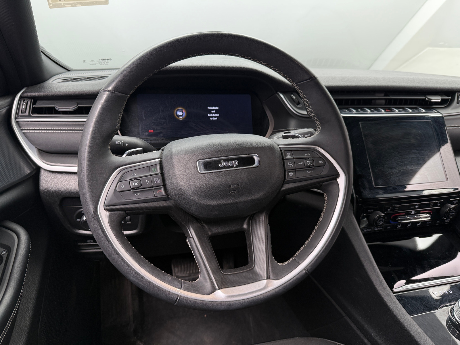 Thumbnail: 2024 Jeep Grand Cherokee L - 4