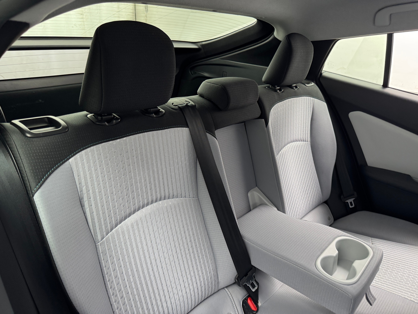 Thumbnail: 2017 Toyota Prius - 6