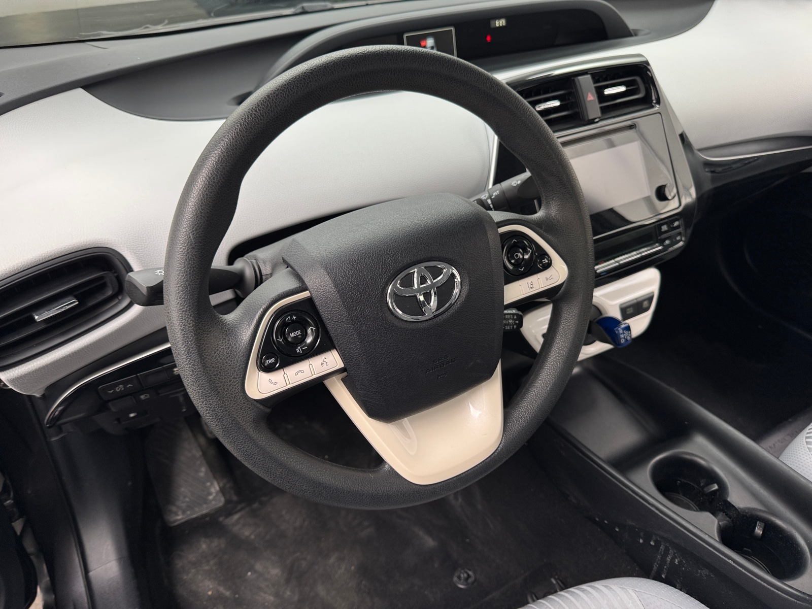 Thumbnail: 2017 Toyota Prius - 5