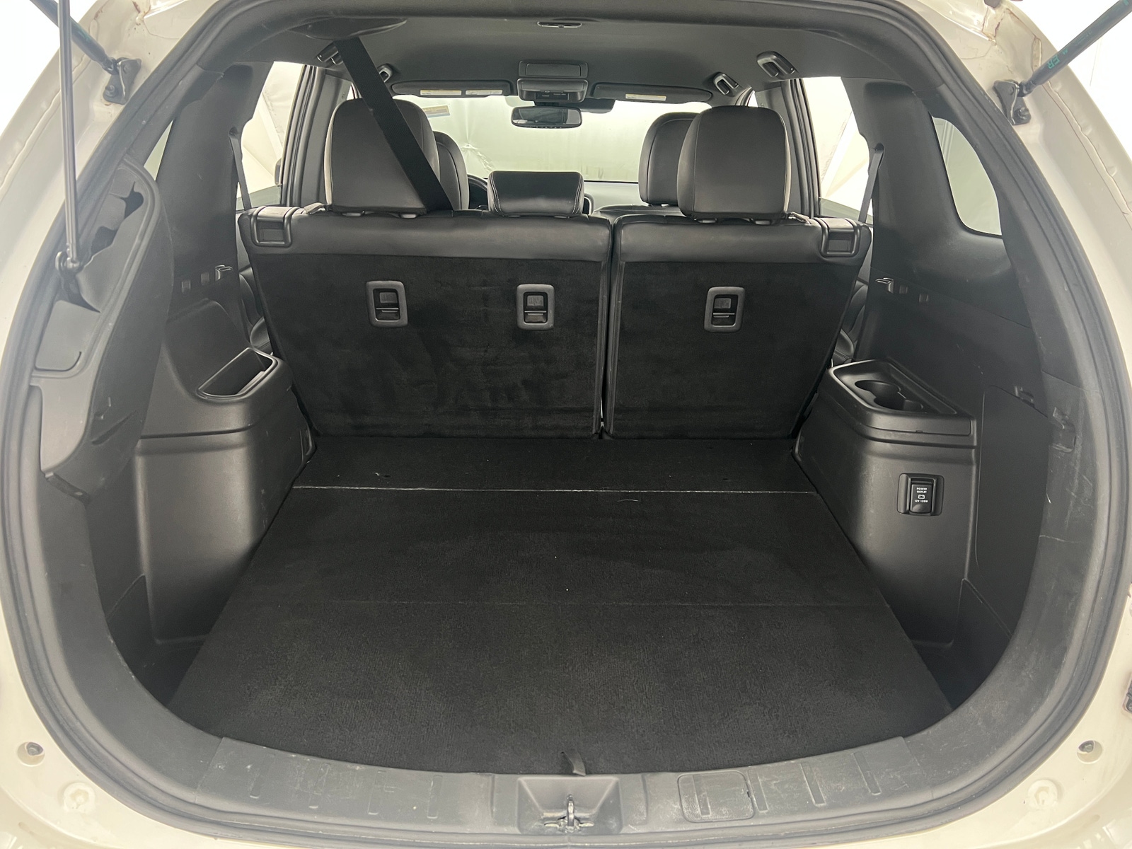 Thumbnail: 2020 Mitsubishi Outlander - 6