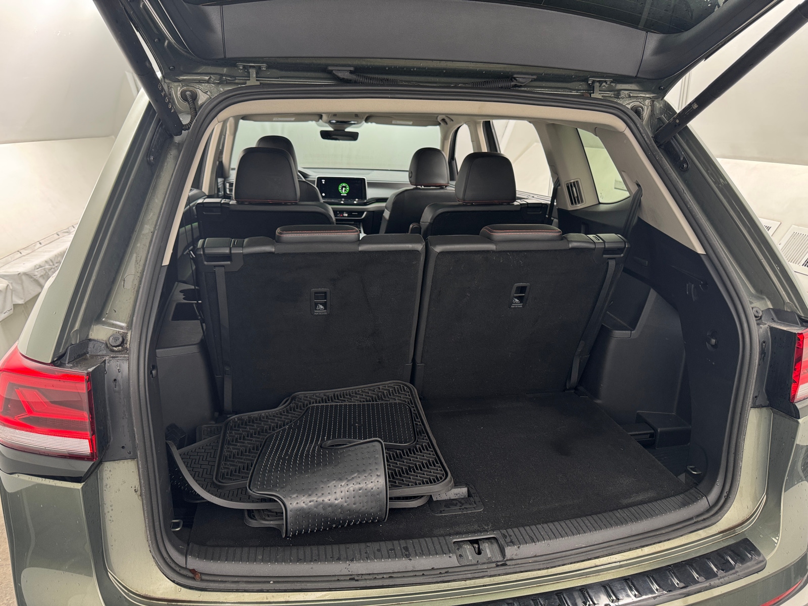 Thumbnail: 2024 Volkswagen Atlas - 6