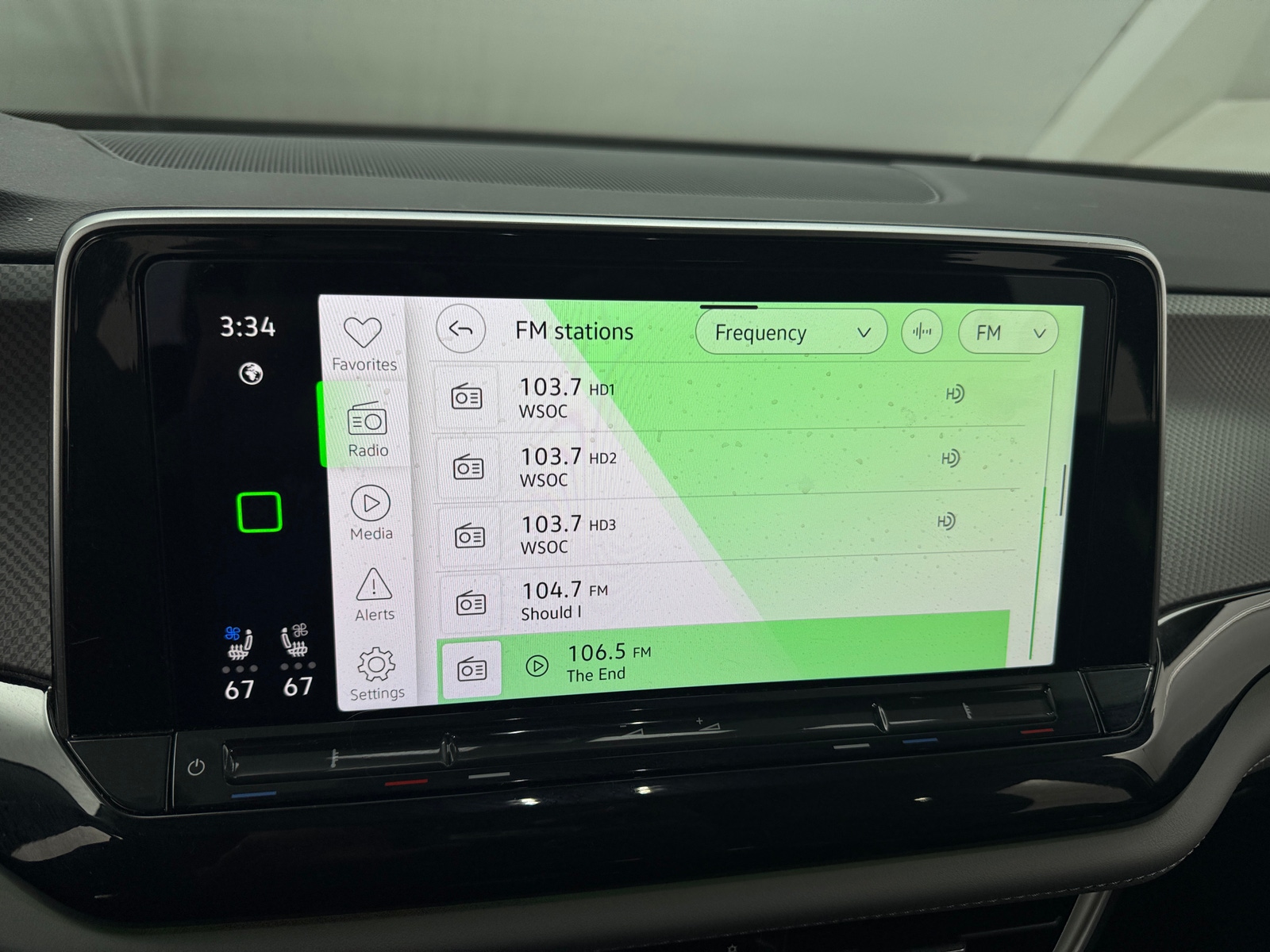 Thumbnail: 2024 Volkswagen Atlas - 3