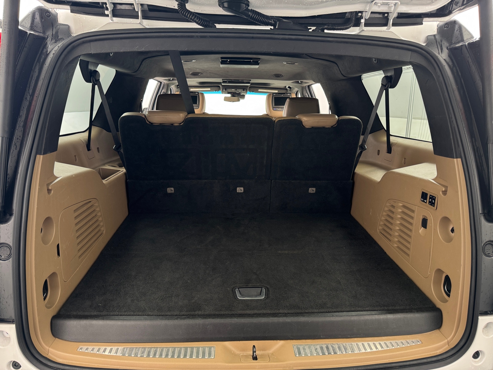 Thumbnail: 2018 Cadillac Escalade - 6