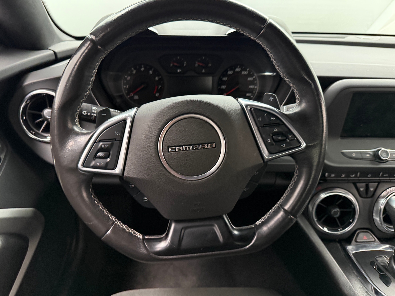 Thumbnail: 2019 Chevrolet Camaro - 4