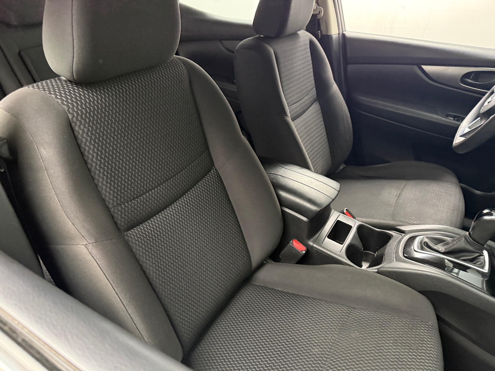 Thumbnail: 2018 Nissan Rogue Sport - 2