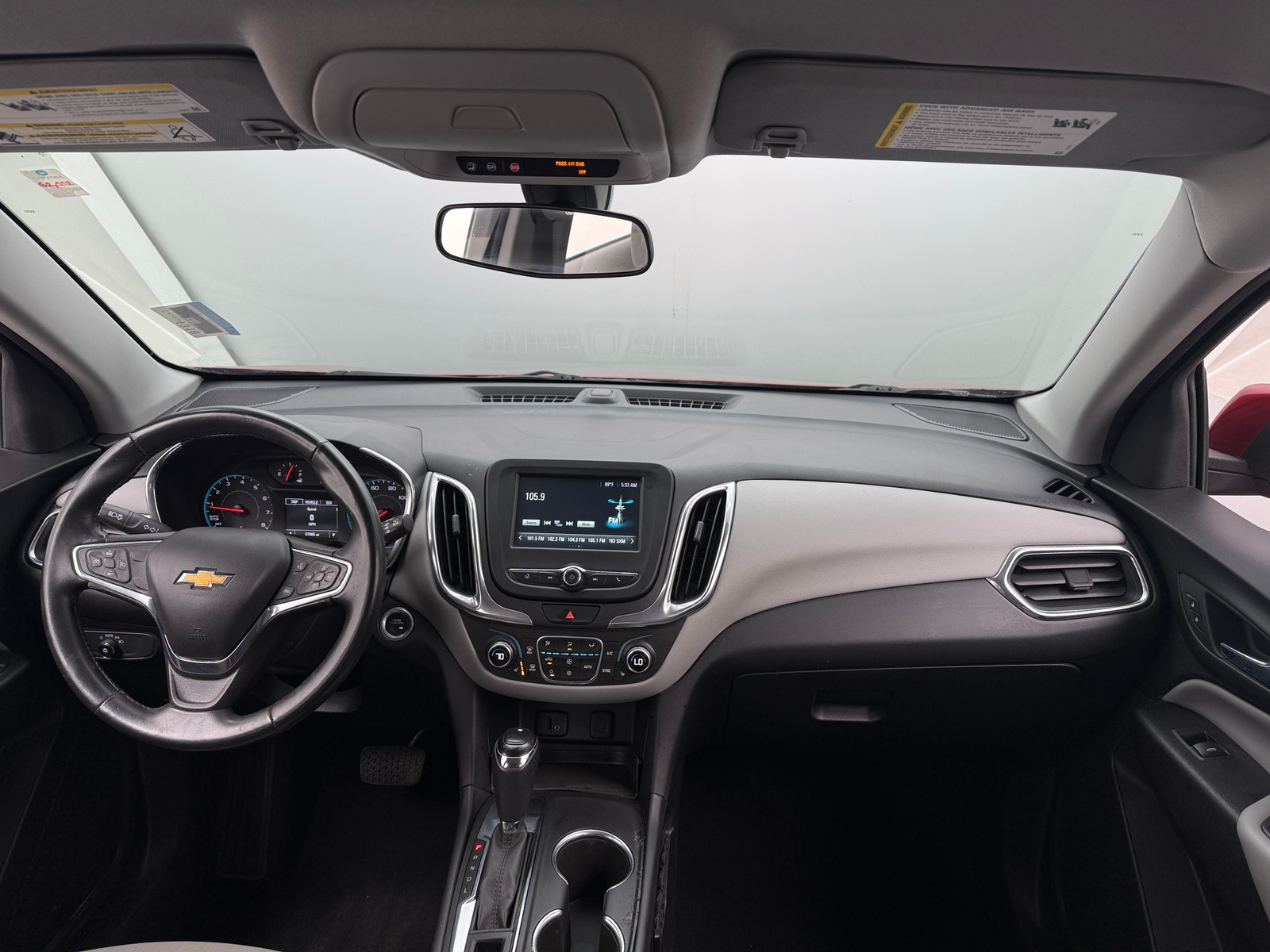 Thumbnail: 2018 Chevrolet Equinox - 3