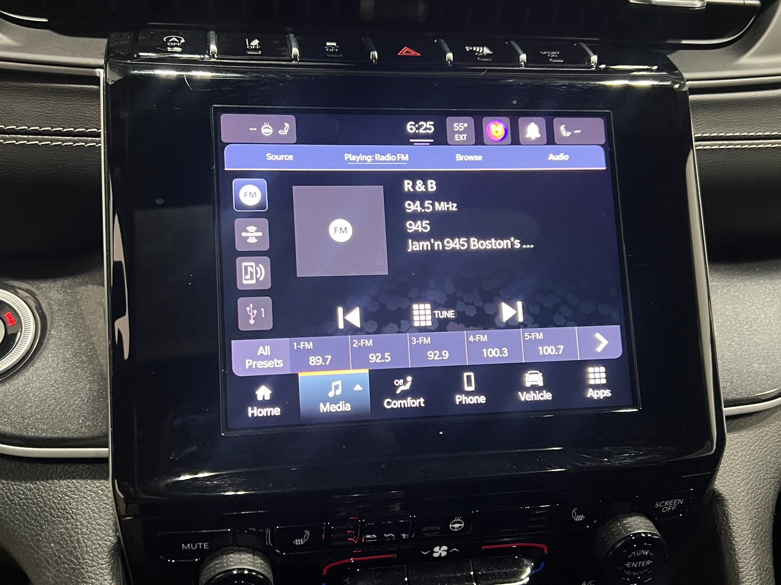 Thumbnail: 2023 Jeep Grand Cherokee L - 3