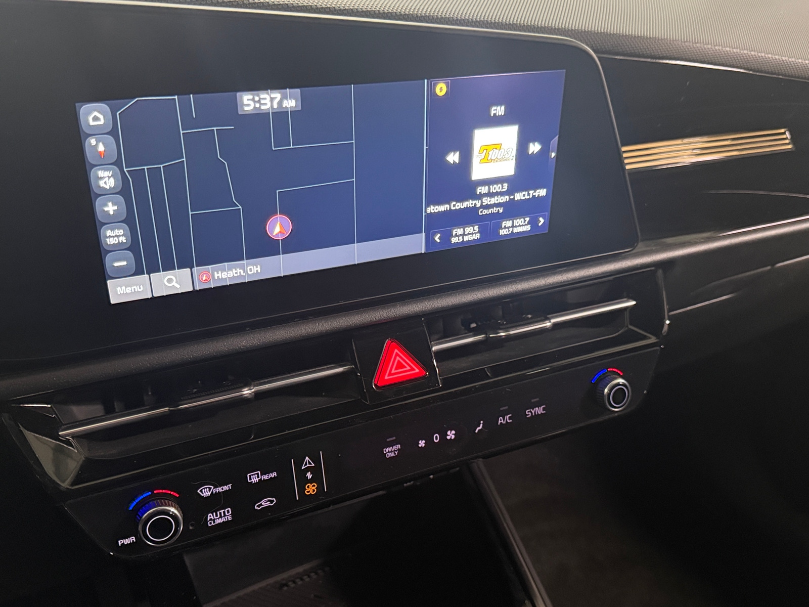 Thumbnail: 2023 Kia Niro - 3