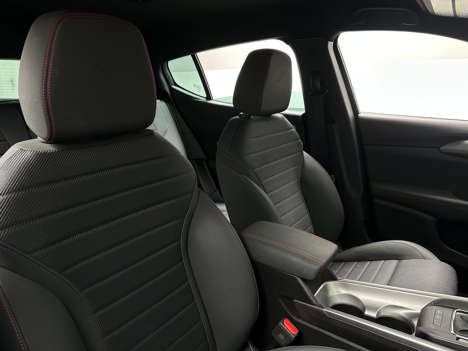 Thumbnail: 2024 Dodge Hornet - 2