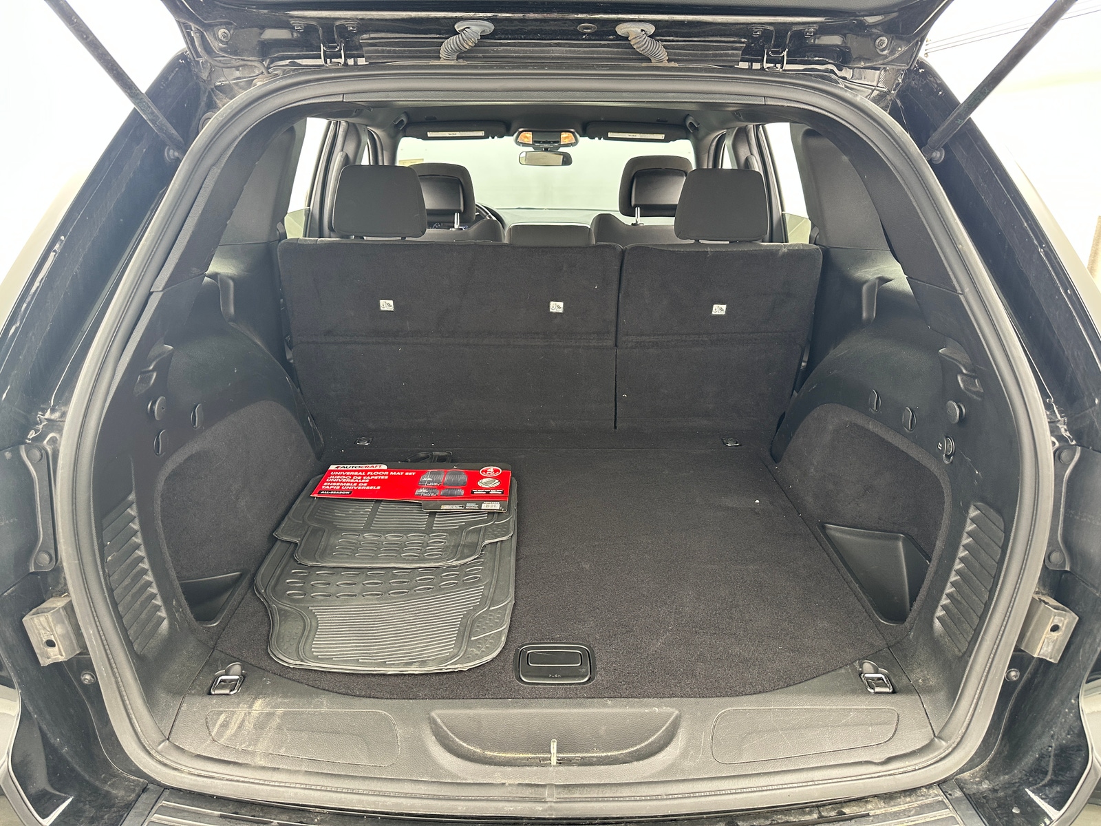 Thumbnail: 2020 Jeep Grand Cherokee - 7