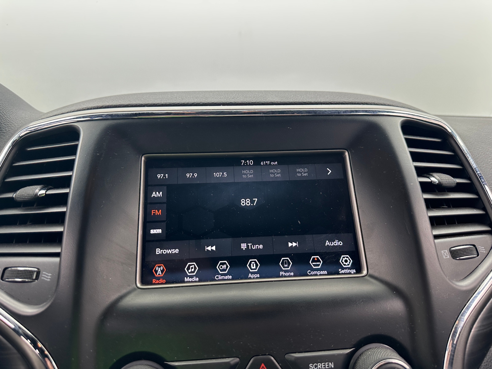 Thumbnail: 2020 Jeep Grand Cherokee - 4