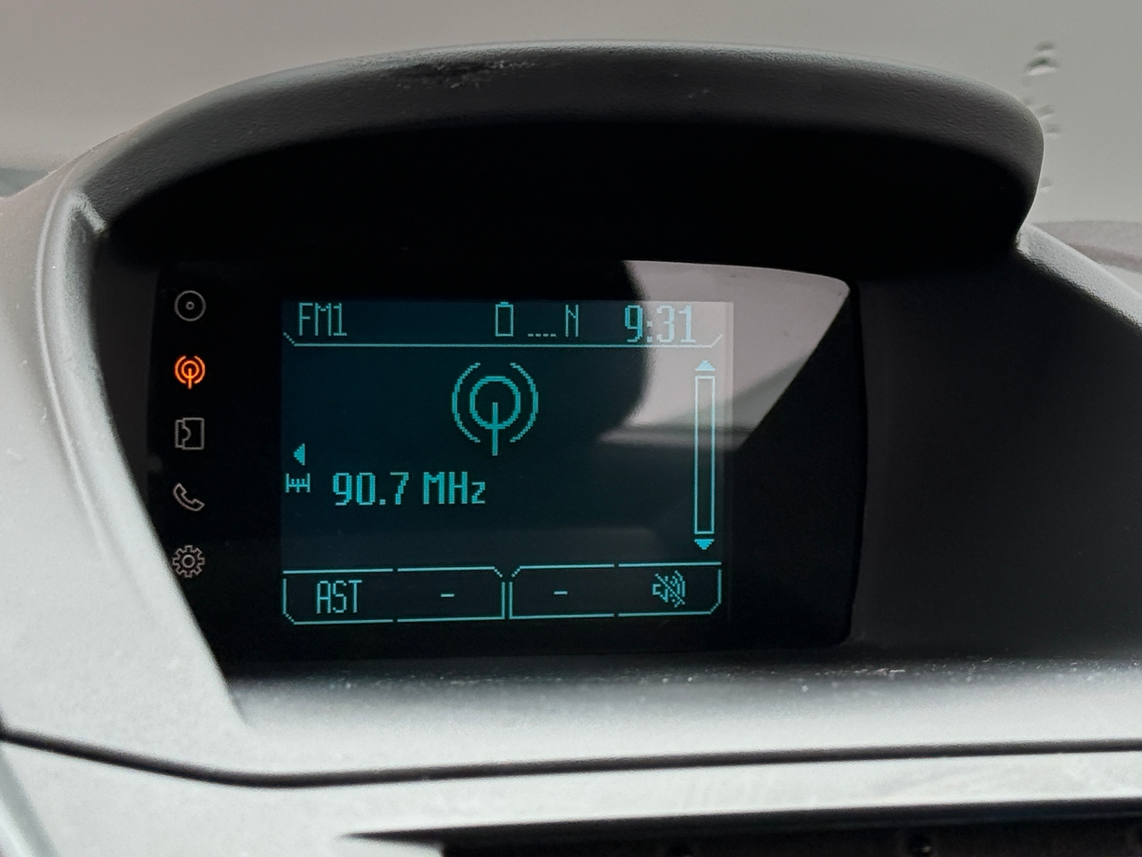 Thumbnail: 2015 Ford Fiesta - 4