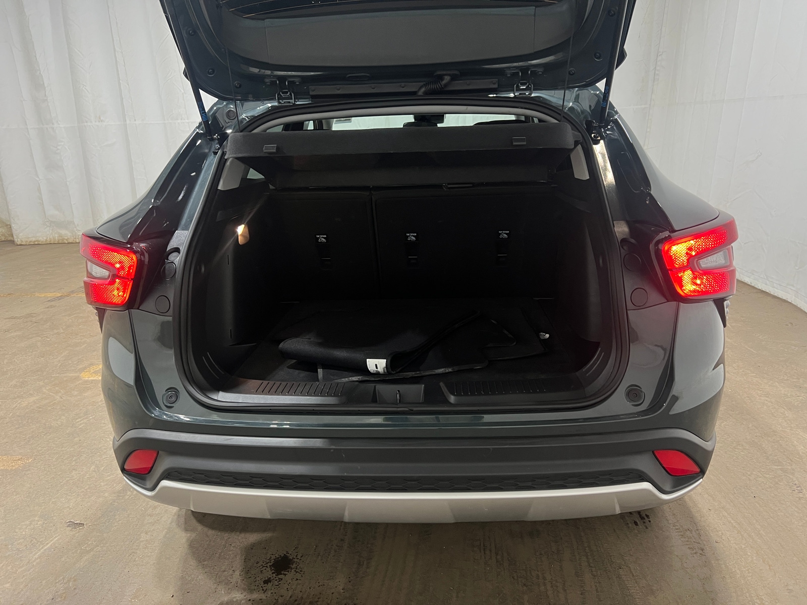 Thumbnail: 2025 Chevrolet Trax - 7