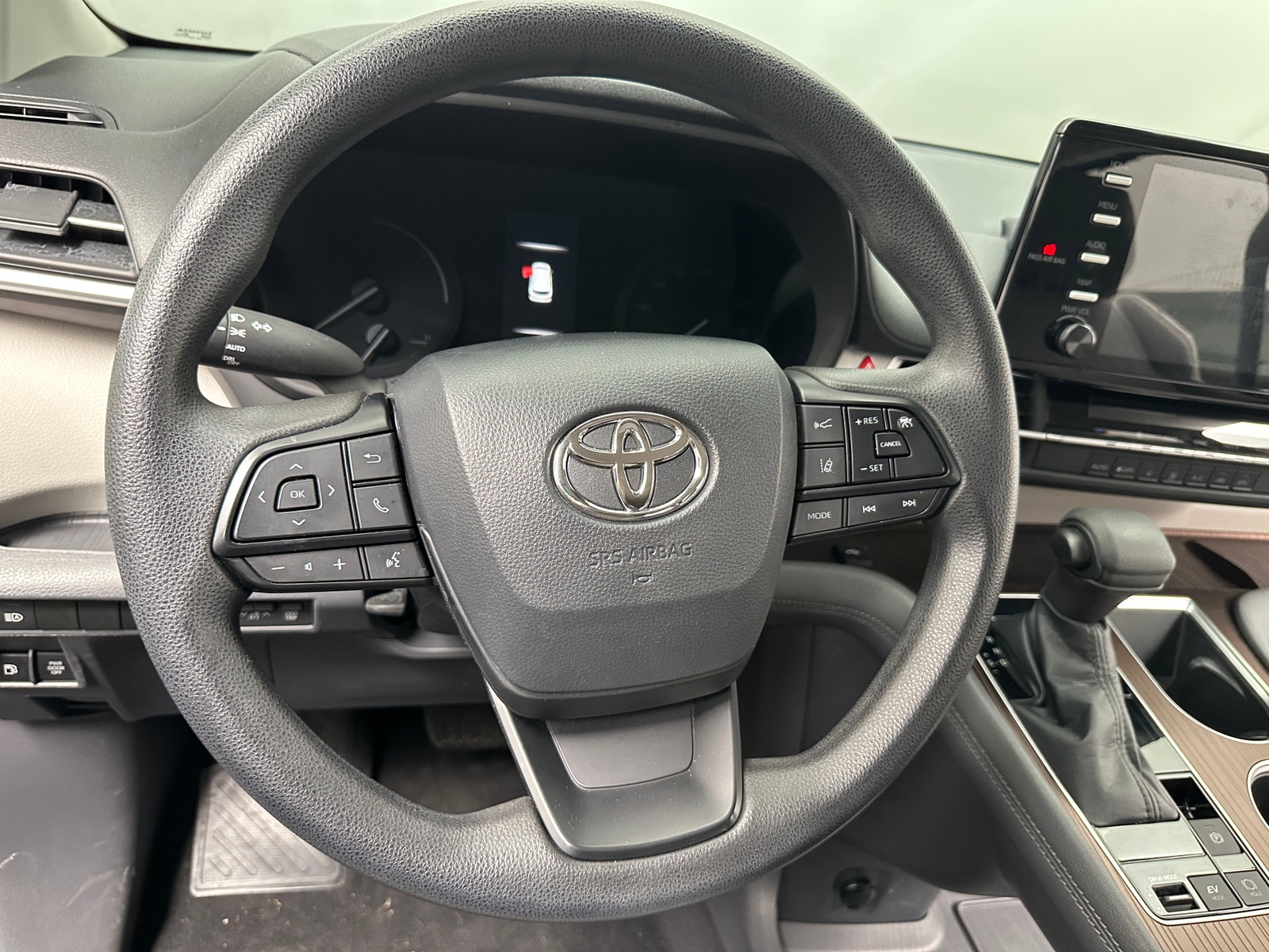 Thumbnail: 2022 Toyota Sienna - 5