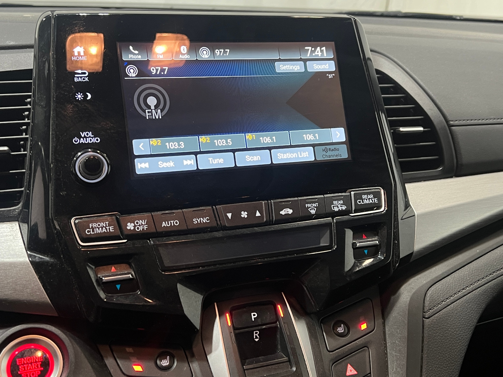 Thumbnail: 2021 Honda Odyssey - 3