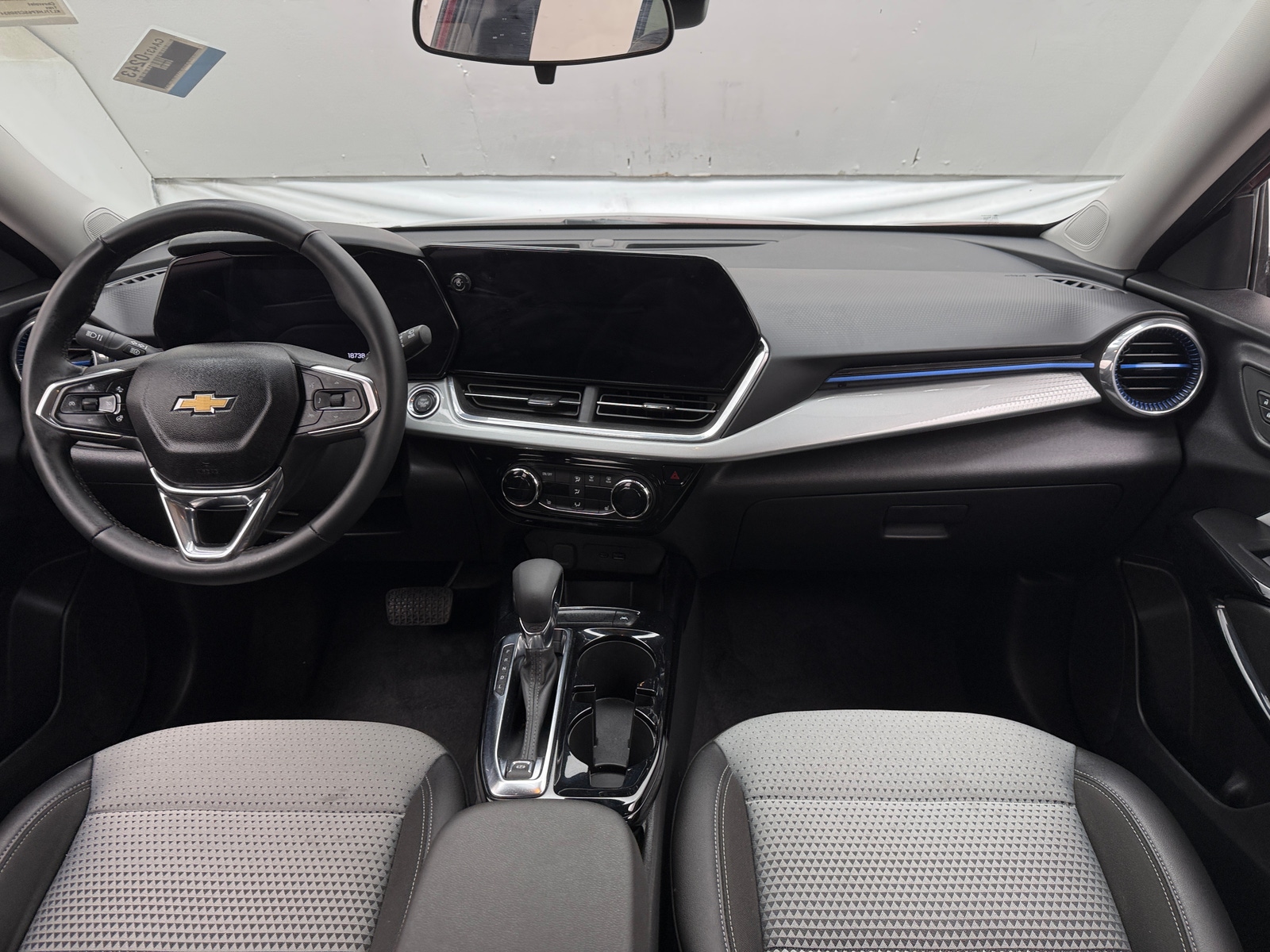 Thumbnail: 2025 Chevrolet Trax - 3