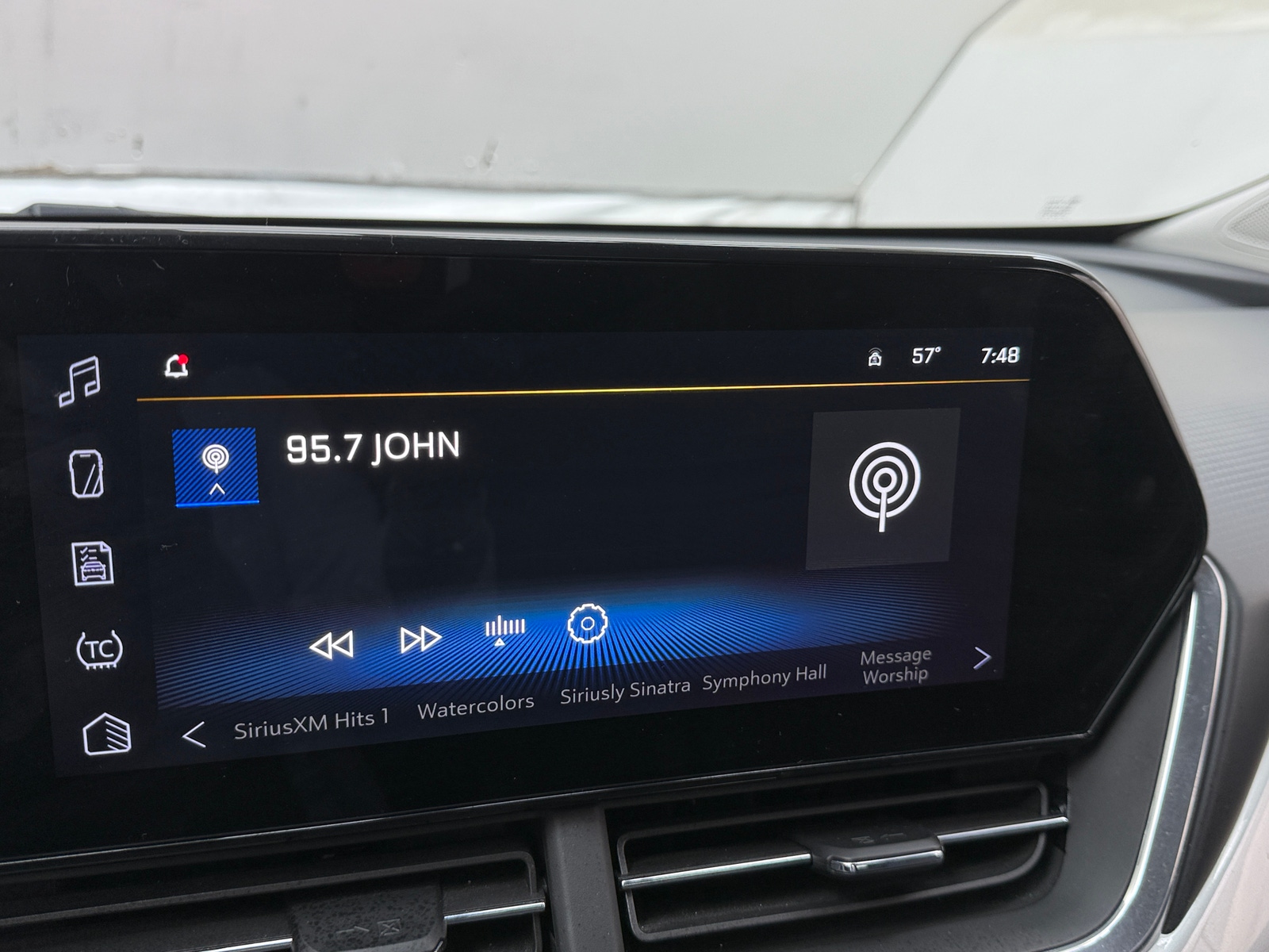 Thumbnail: 2025 Chevrolet Trax - 4