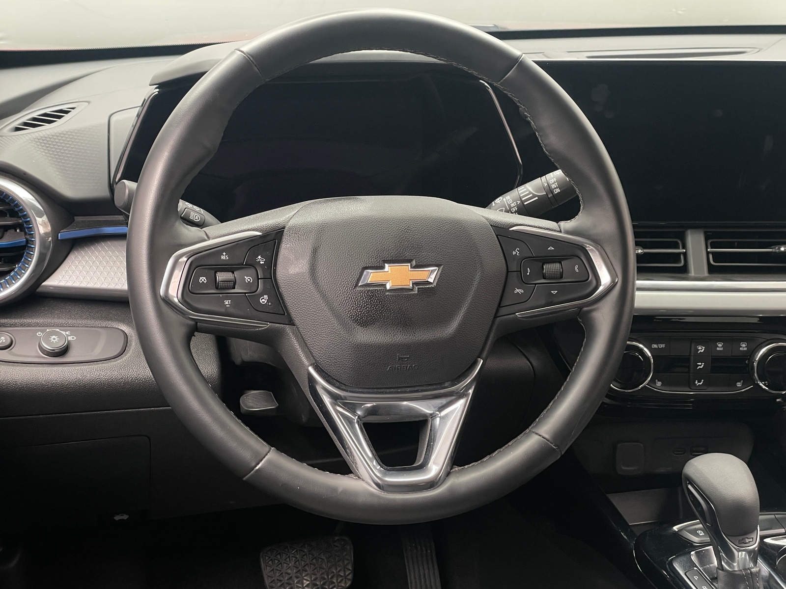 Thumbnail: 2025 Chevrolet Trax - 5