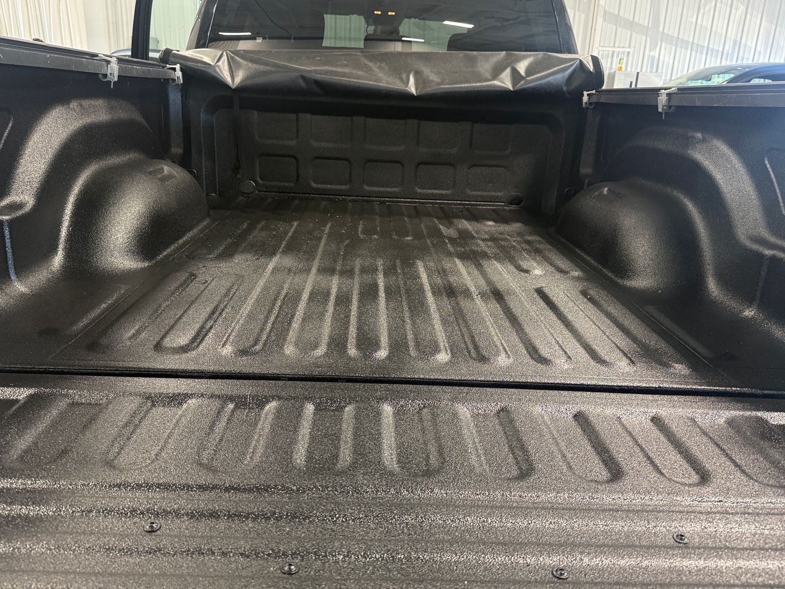 Thumbnail: 2019 RAM 1500 Classic - 7