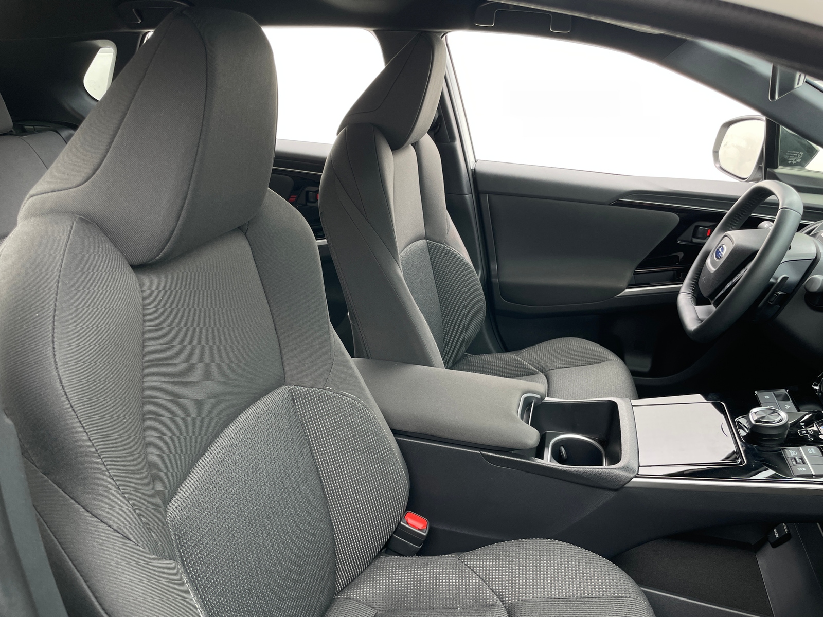 Thumbnail: 2024 Subaru Solterra - 2