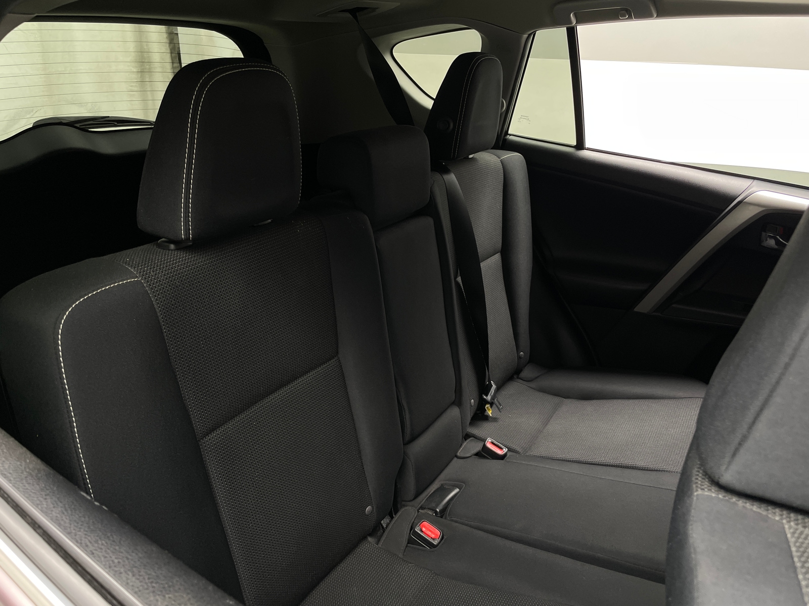 Thumbnail: 2016 Toyota RAV4 - 6