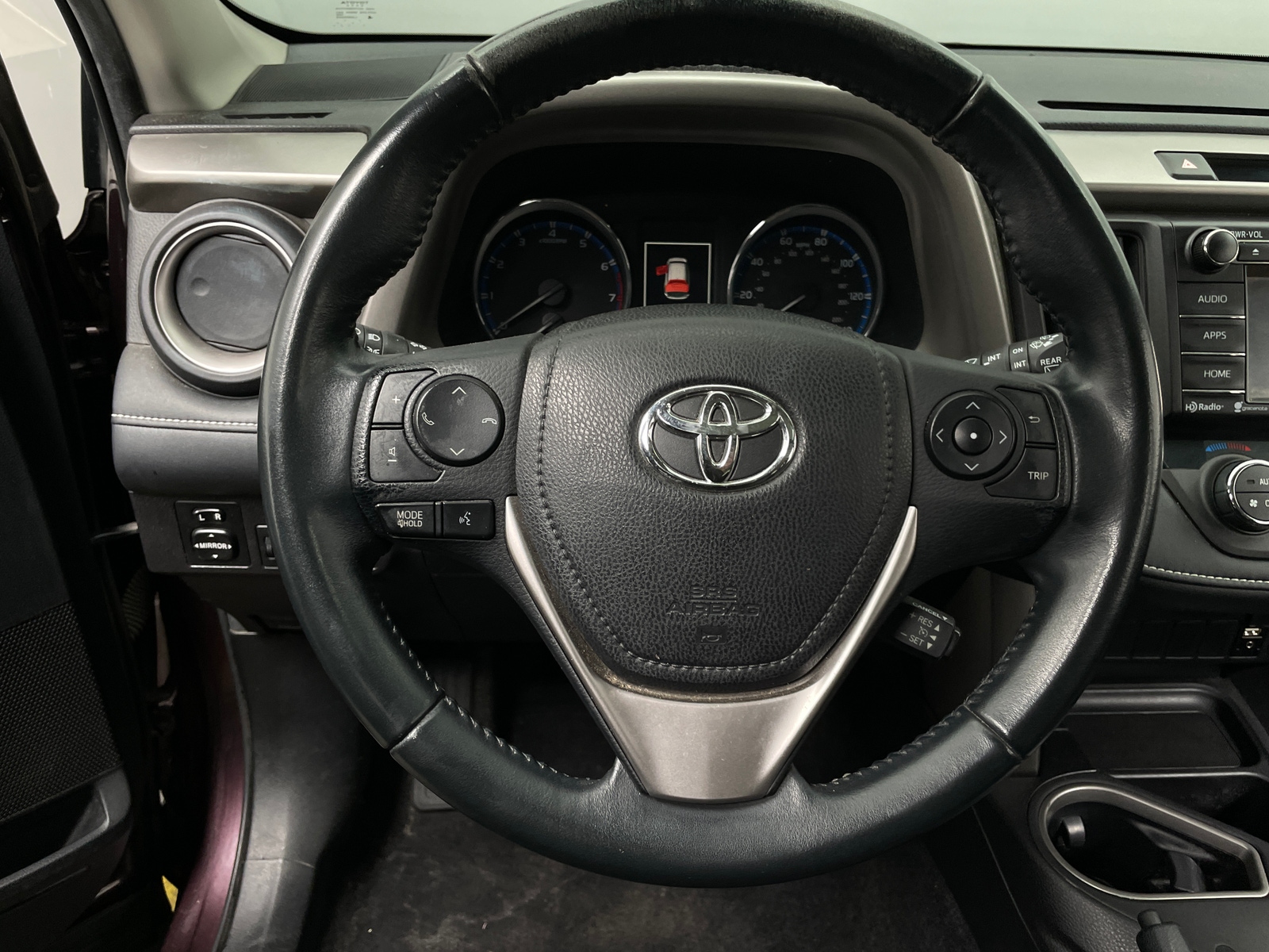 Thumbnail: 2016 Toyota RAV4 - 5