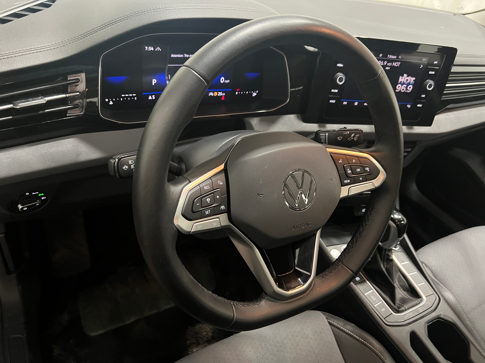 Thumbnail: 2025 Volkswagen Jetta - 4